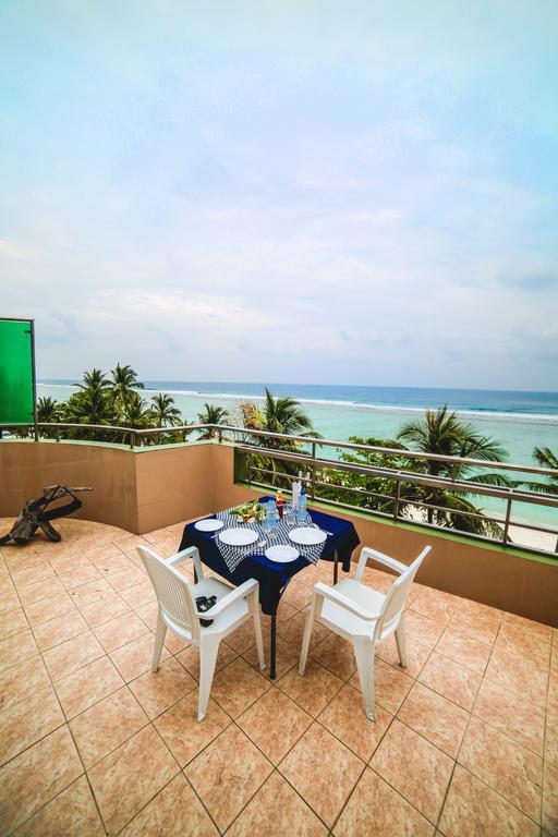 Relax Beach Inn Malé Extérieur photo